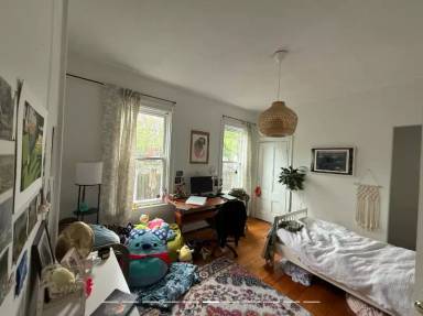 Main picture of 268 Broadway