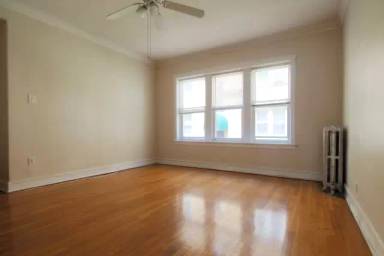 Main picture of 4043 N Mozart St