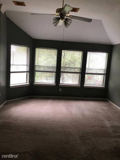 Main picture of 11922 Miramar Shores Dr