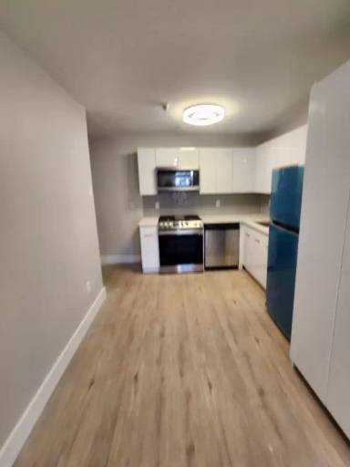 Main picture of 15 N American Dr