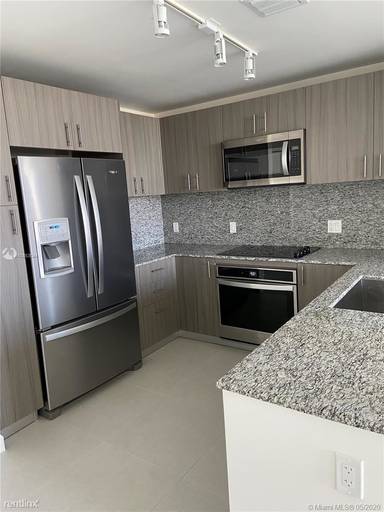 Main picture of 5350 Park at Downtown Doral