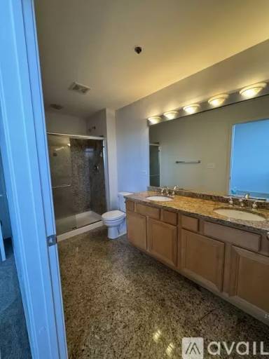 Main picture of Luxurious Western Auto Condo
