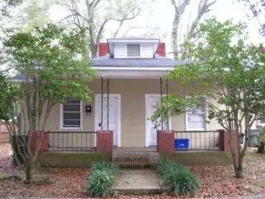 Main picture of 3005 Clark St