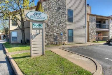 Main picture of 8600 Fathom Cir