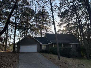 Main picture of 404 Lake Front Dr