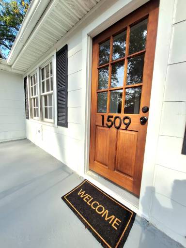 Main picture of 1509 E McElveen Ter