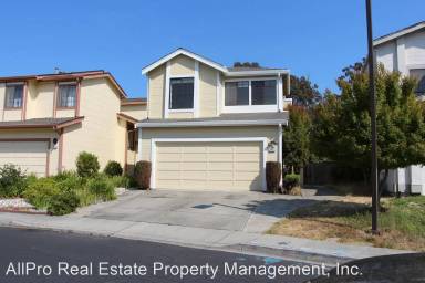Main picture of 4850 Garnet Cmn
