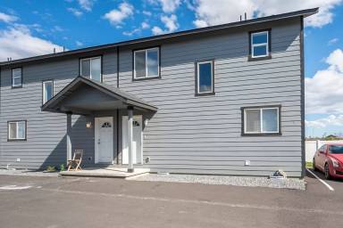 Main picture of 2705 W Marina Dr