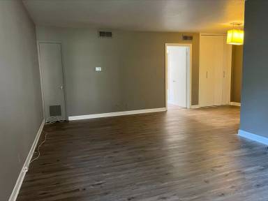 Main picture of 3831 West End Ave
