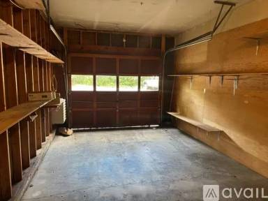 Main picture of 2020 S Rouse Ave