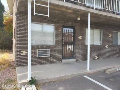 Main picture of 3071 W Hamilton Pl