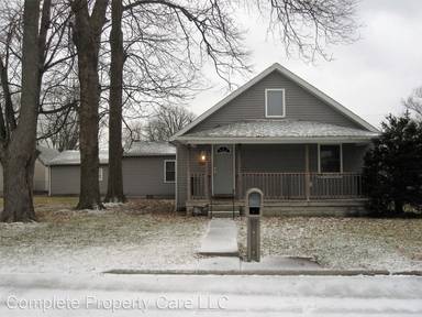 Main picture of 2221 W 10th St