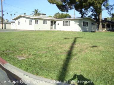 Main picture of 8288 Pepper Ave