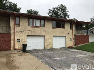 Main picture of 6144 Western Ave