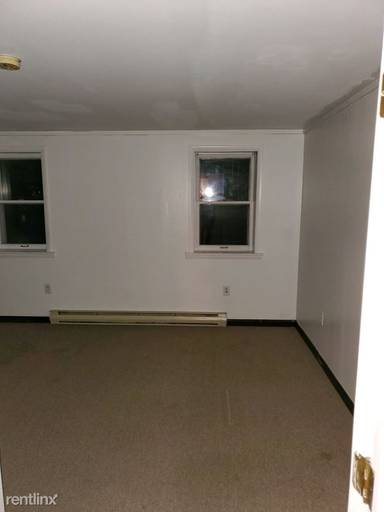 Main picture of 329 S Lawrence St