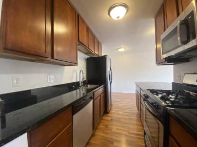 Main picture of 3120 Hennepin Ave