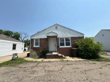 Main picture of 546 N Oliver Ave
