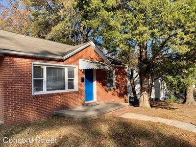 Main picture of 320 S Benjamine St