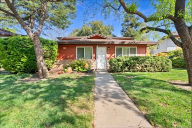 Main picture of 1833 Fremont Ct