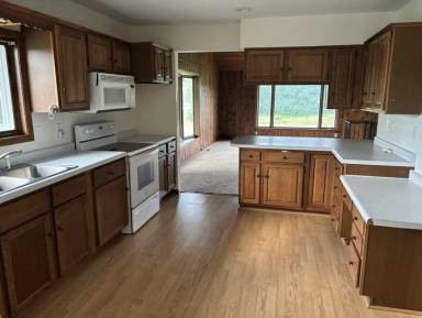 Main picture of 935 Hazelwood Dr