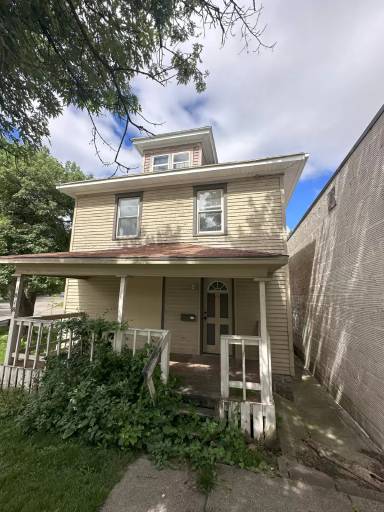 Main picture of 1818 S Washington Ave