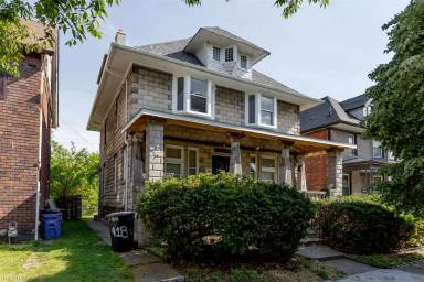 Main picture of 426 King St