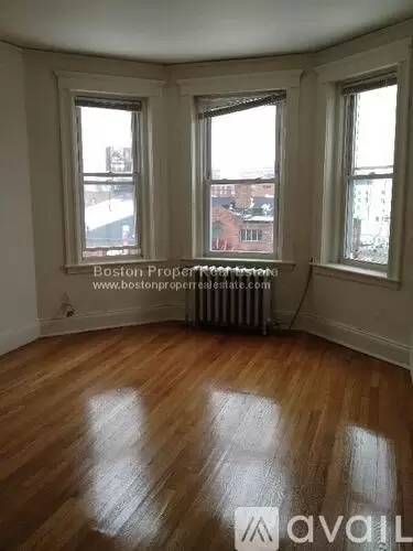 Main picture of 1163 Boylston St