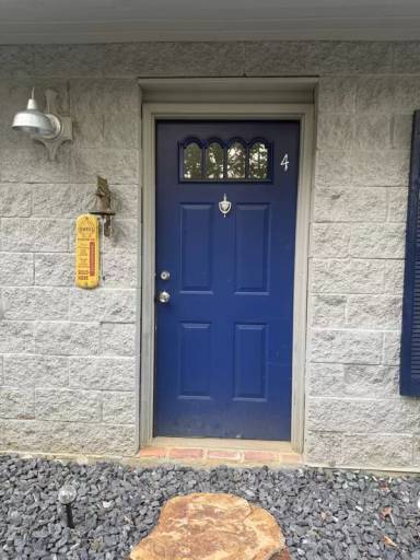 Main picture of 704 Mystic Vw Rd