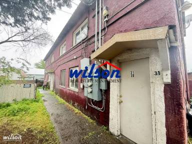 Main picture of 1507 S Fair Ave