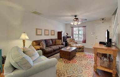 Main picture of 129 Hornby Cir