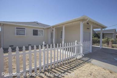 Main picture of 32031 Kennet St