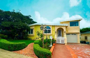 Main picture of 4421 Orchard Ave