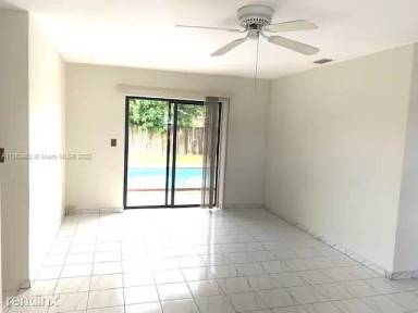 Main picture of 20600 SW 115th Rd