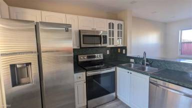Main picture of 181 W Forest Oak Cir