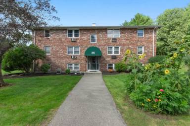 Main picture of 26 Ernest Ave