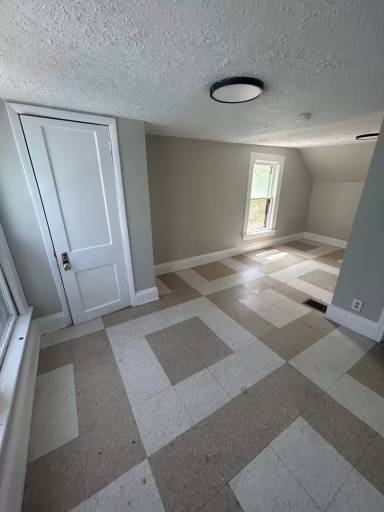 Main picture of 10410 Avon Ave