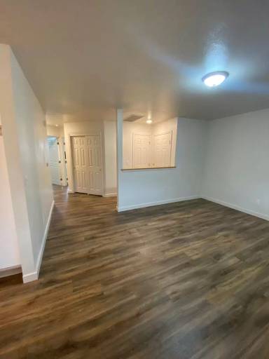 Main picture of 313 S Meridian Rd