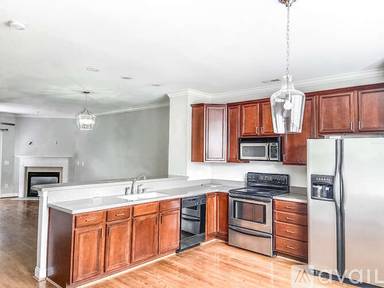 Main picture of 925 Sharkey Ln