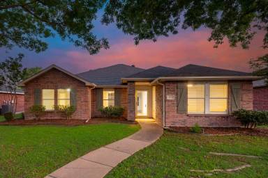 Main picture of 2714 Sutters Mill Way