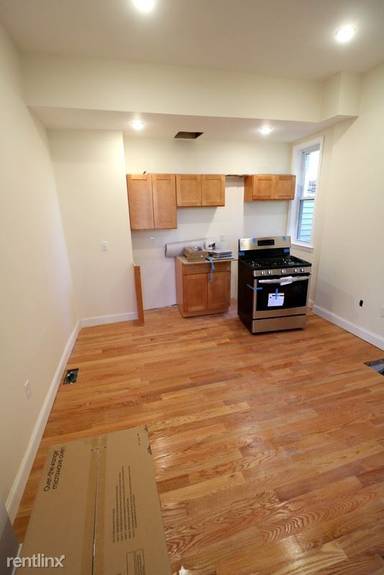 Main picture of 26 Richardson Cir