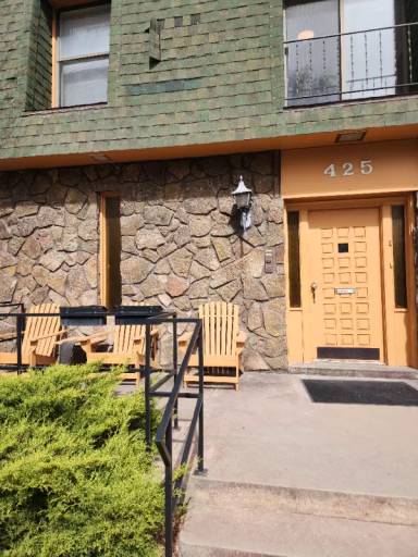 Main picture of 425 Colorado Ave