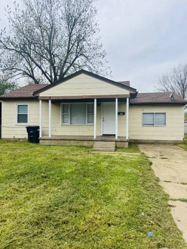 Main picture of 610 N 15th St
