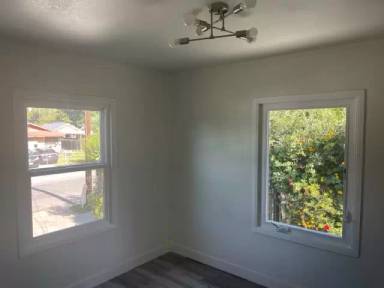 Main picture of 1864 Glen Ave