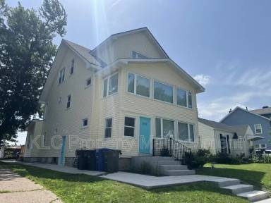 Main picture of 3719 3rd St
