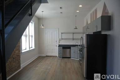 Main picture of 1629 N Burling St