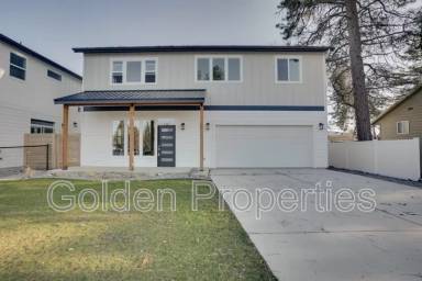 Main picture of 108 E 10th Ave