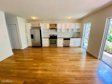 Main picture of 7930 Tatum Waterway Dr