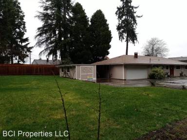 Main picture of 4624 Grandview Dr W