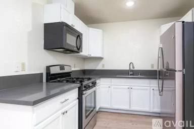 Main picture of 550 E Avenue H14