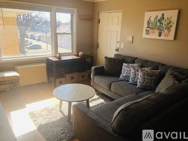 Main picture of 33 Rockford Ave